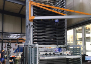rack de stockage avec grue et palent à ventouse boeckelt tower